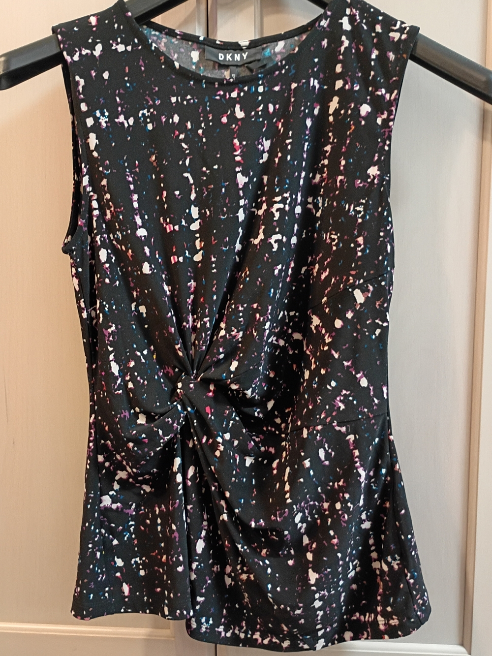 DKNY Twist-Front Sleeveless Top in "Portrait of an Artist" Print - NWT, Size XS